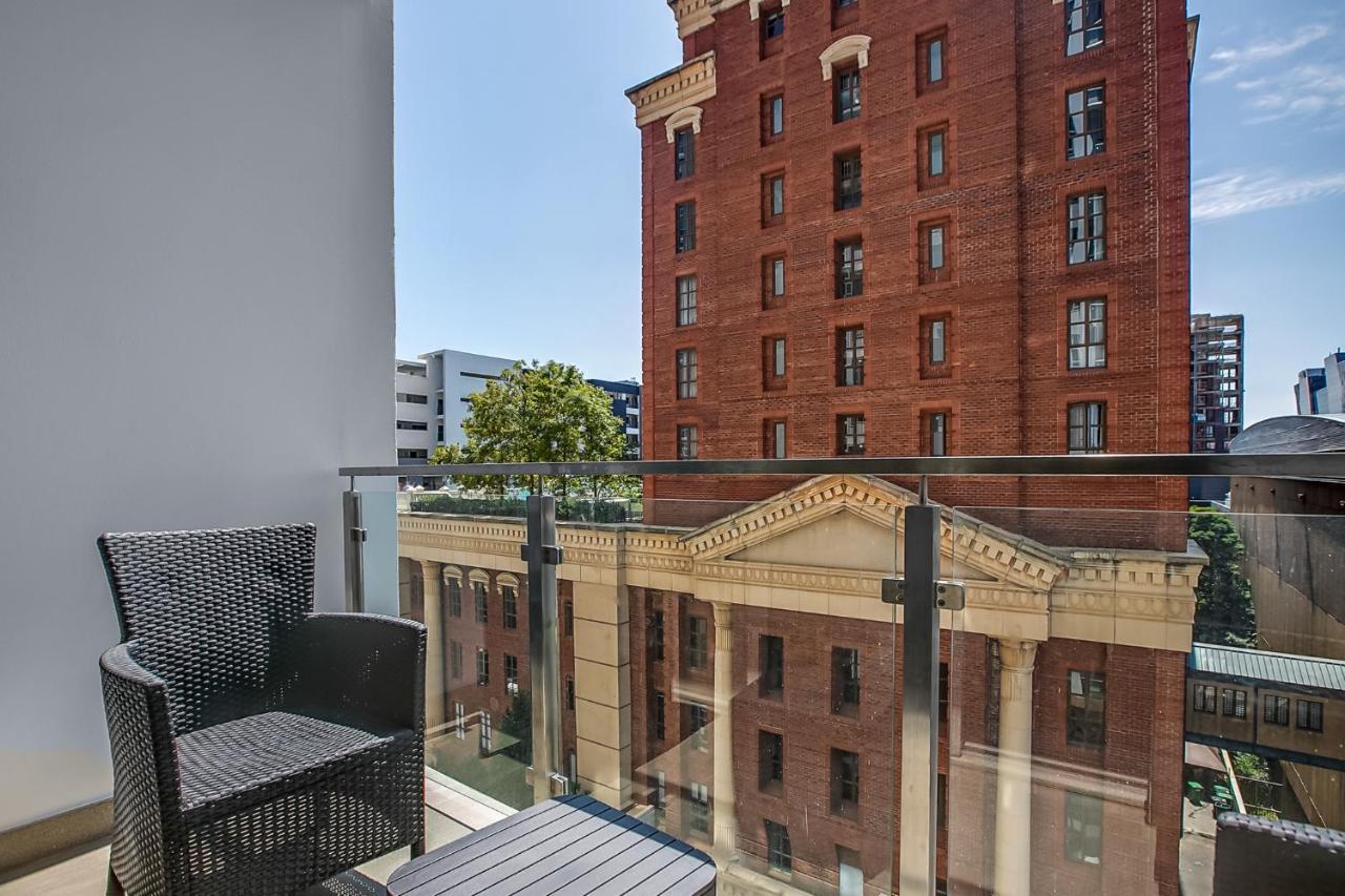 The Serviced Apartment Collection At The Tyrwhitt Rosebank Johannesburg Exterior photo