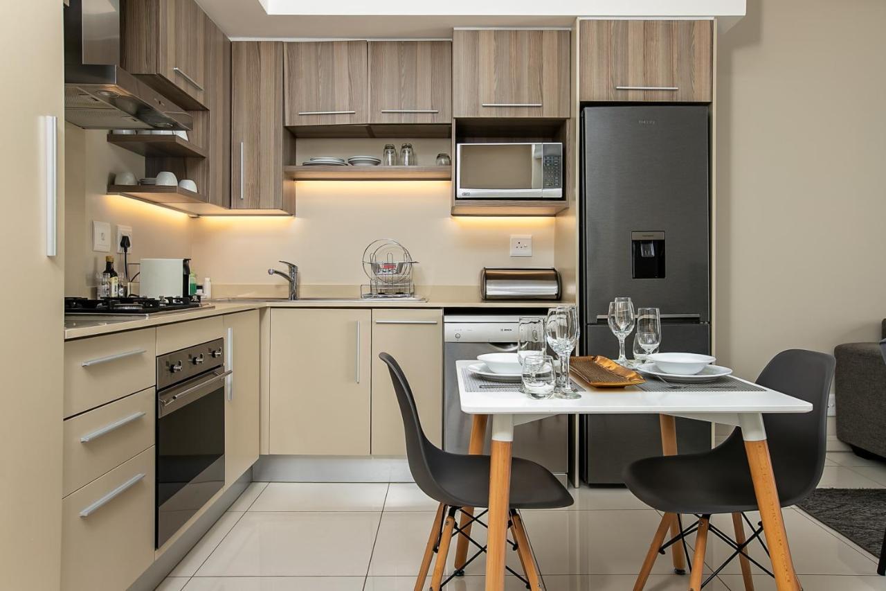 The Serviced Apartment Collection At The Tyrwhitt Rosebank Johannesburg Exterior photo